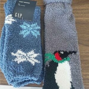 GAP Fuzzy Penguin and Snowflake Socks - Blue and Gray